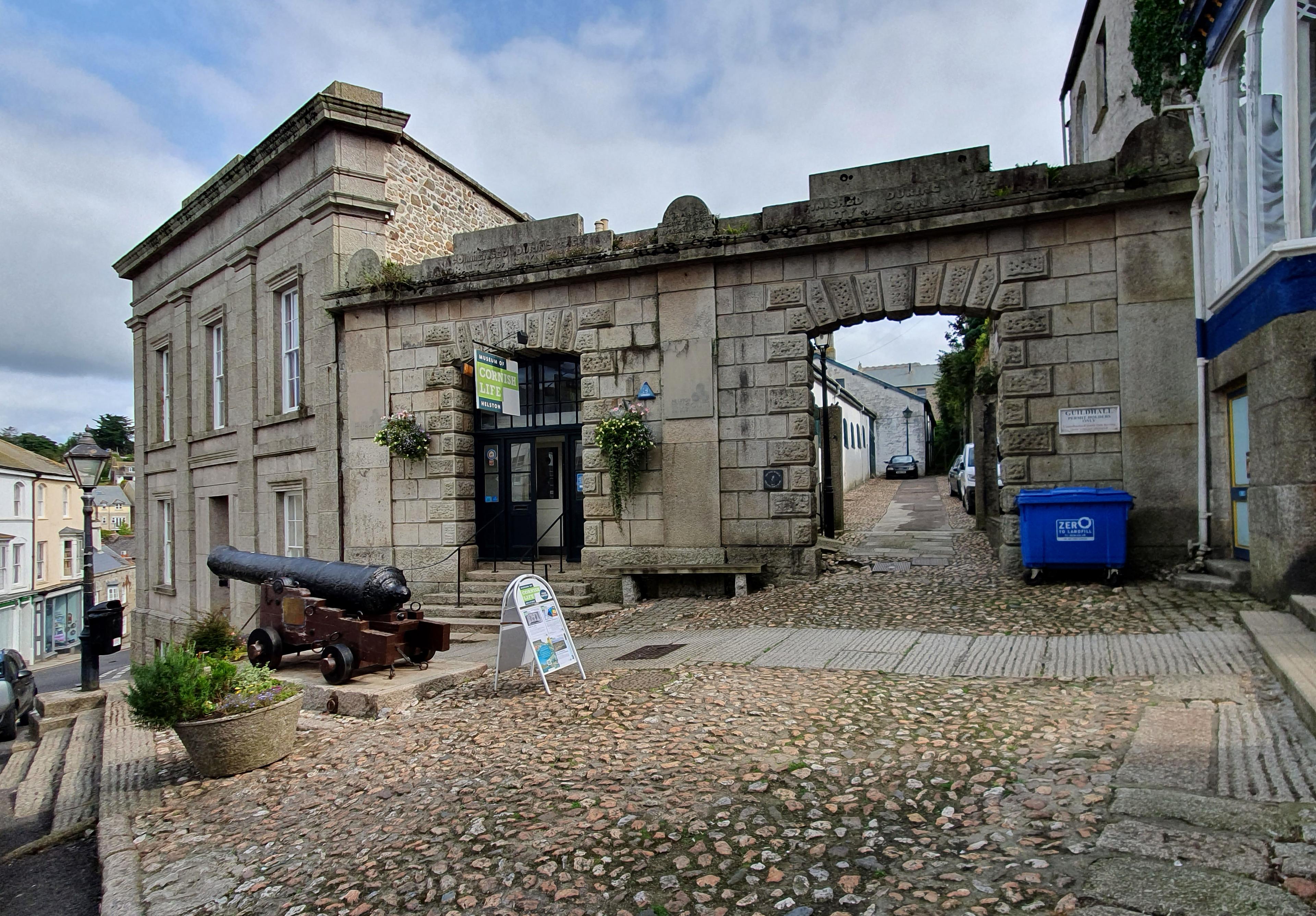 Coinagehall Street in Helston town centre